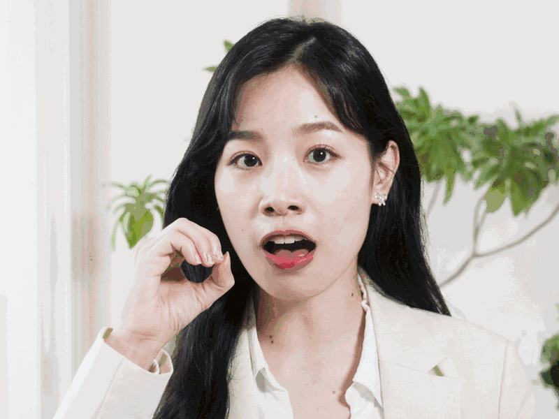 Jennie 老師示範越南語發音口型